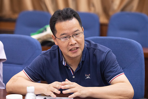 許浩軍.jpg