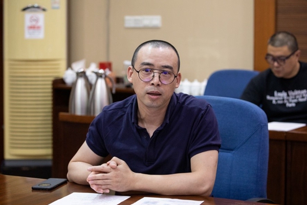 人物造型設(shè)計(jì)文戈發(fā)言.jpg